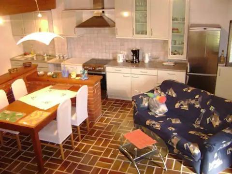 Apartman Loreta Póla Kültér fotó